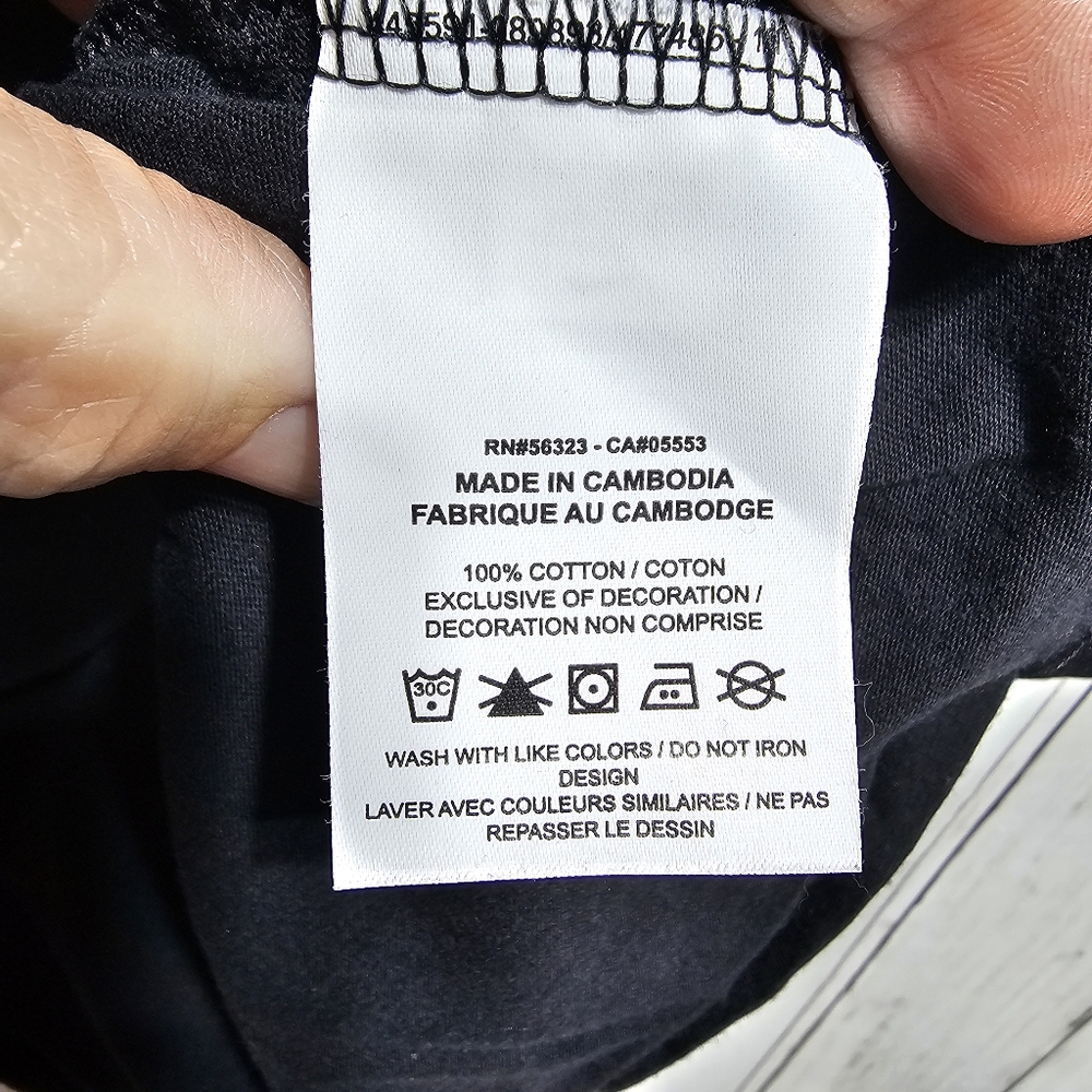 Nike Women's Cropped Black Logo T-Shirt Short Sleeve Sportswear Crewneck Size XL - Picture 5 of 7